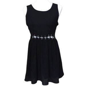 Forever 21 Lace-Up Waist Dress Size M